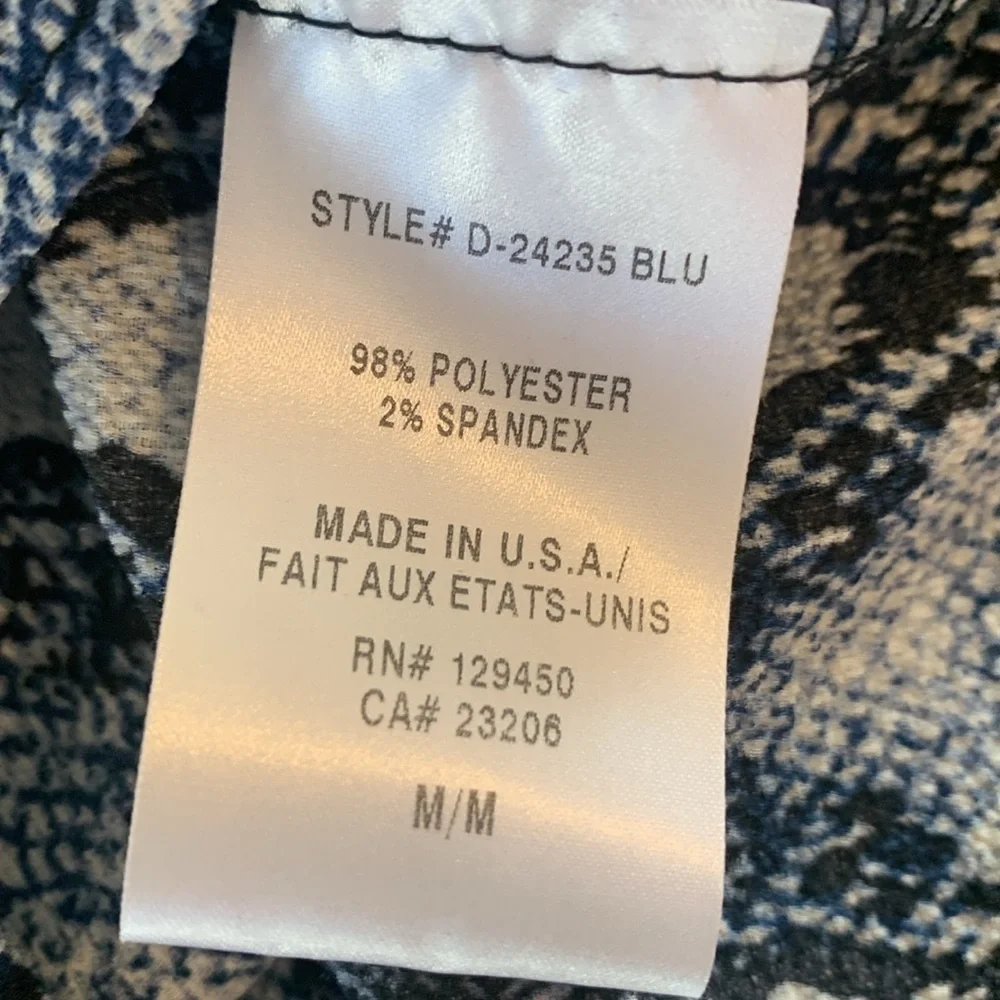 Code Bleu top - Picture 7 of 7